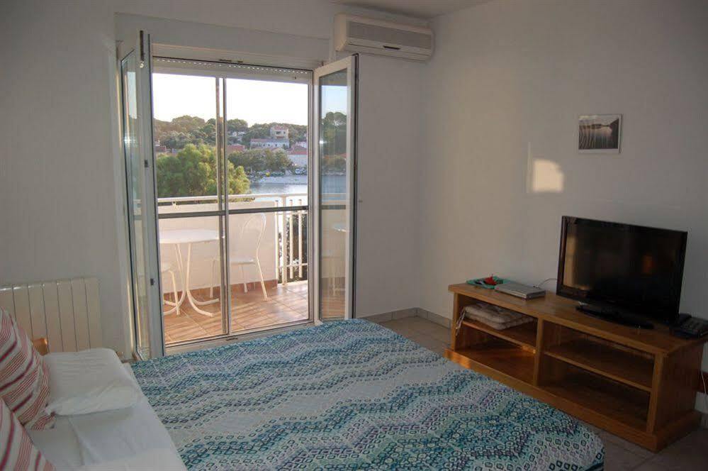Gorgonia Apartments & Suites Verunić Extérieur photo
